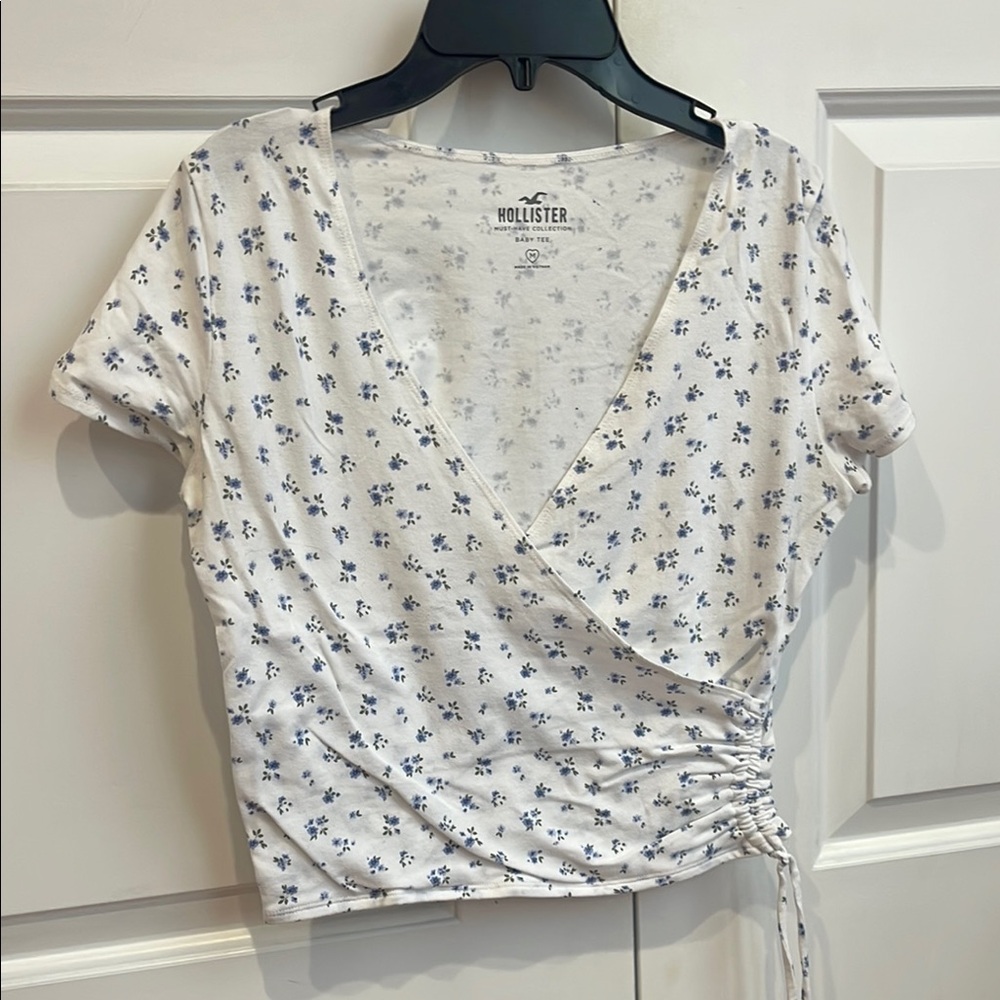 Hollister White Cream Ruched Crop Blouse